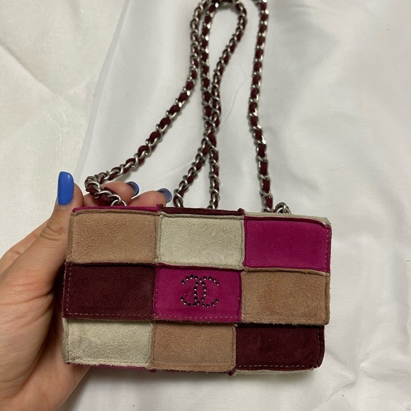 Chanel - Picture 9 of 12